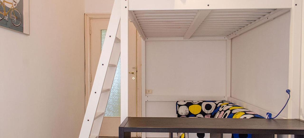 Kamchu Apartments: Piazza Bologna Pensión